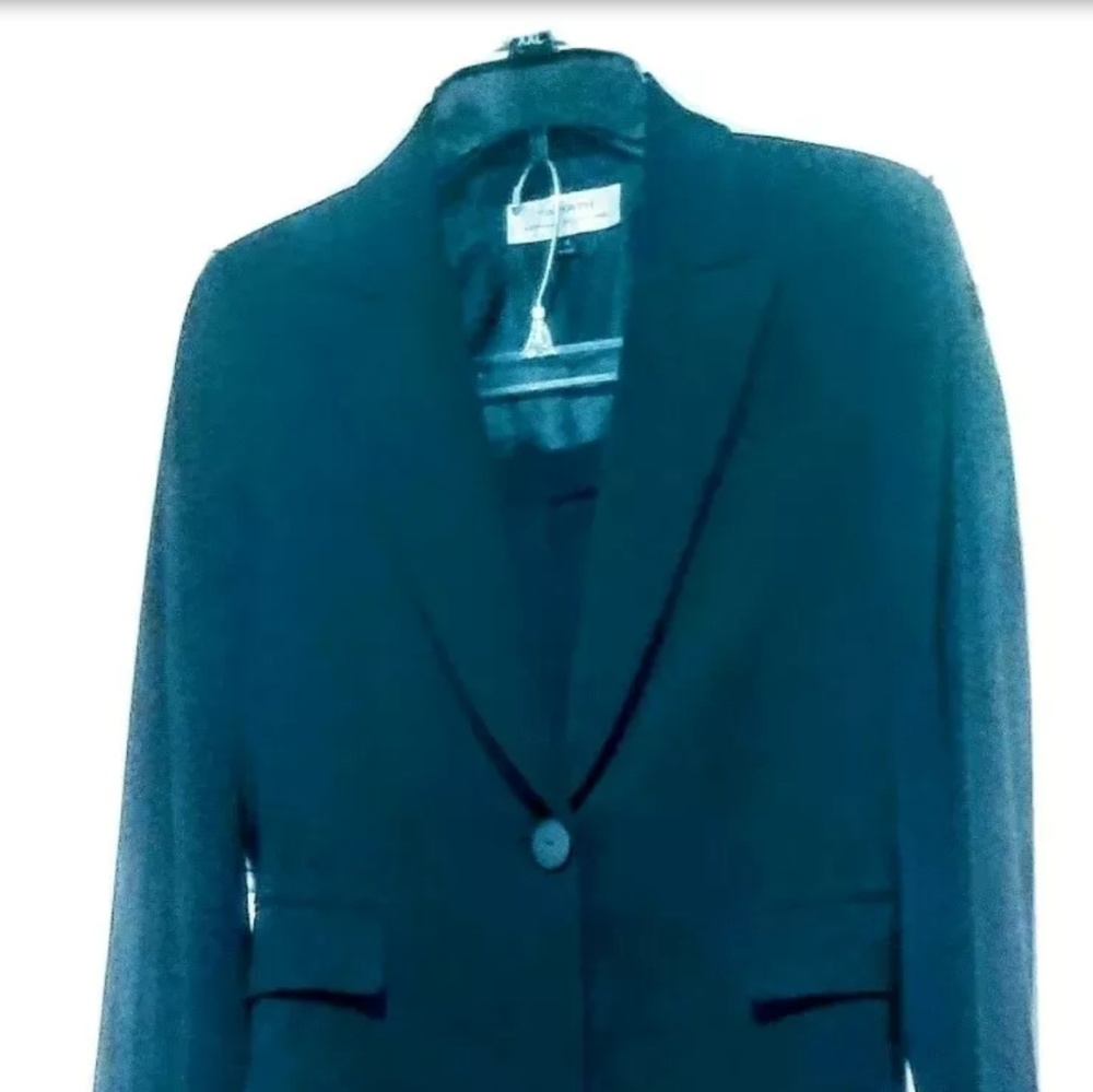Women's Tahari Arthur S. Levine 2 Pc Pant Suit